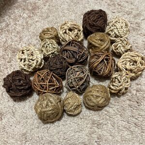 Decorative Woven Balls Set